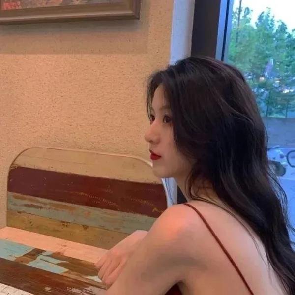 我资助的贫困生竟是假千金